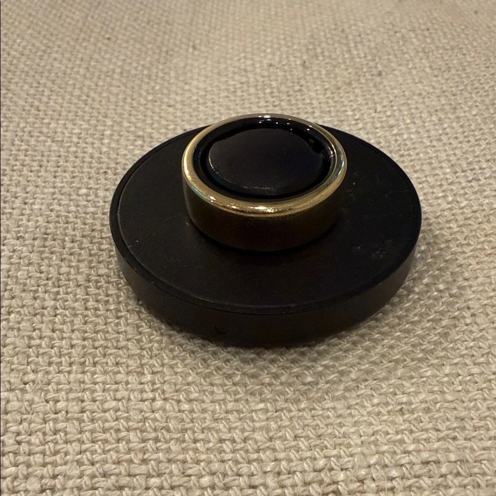 Oura Gen 3 Horizon Gold Smart Ring - Size 8